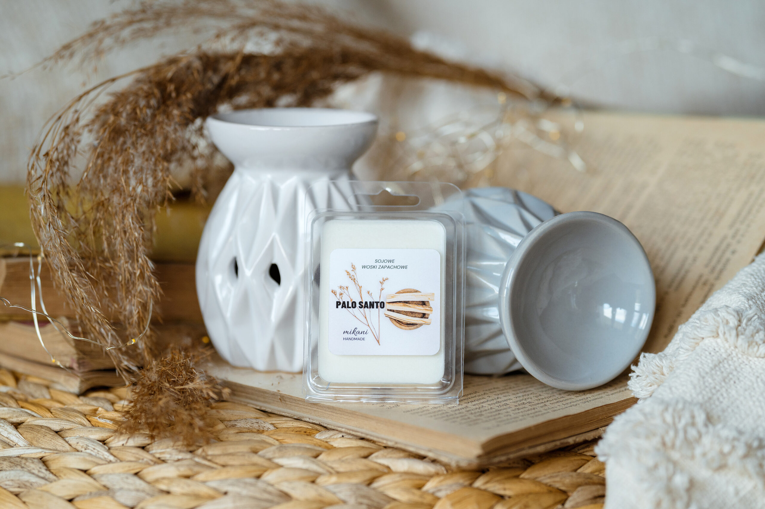 Sojowy Wosk Zapachowy Palo Santo 1 Sojowy wosk zapachowy Palo Santo 60g w kostkach - ręcznie robiony - Mikani Candles