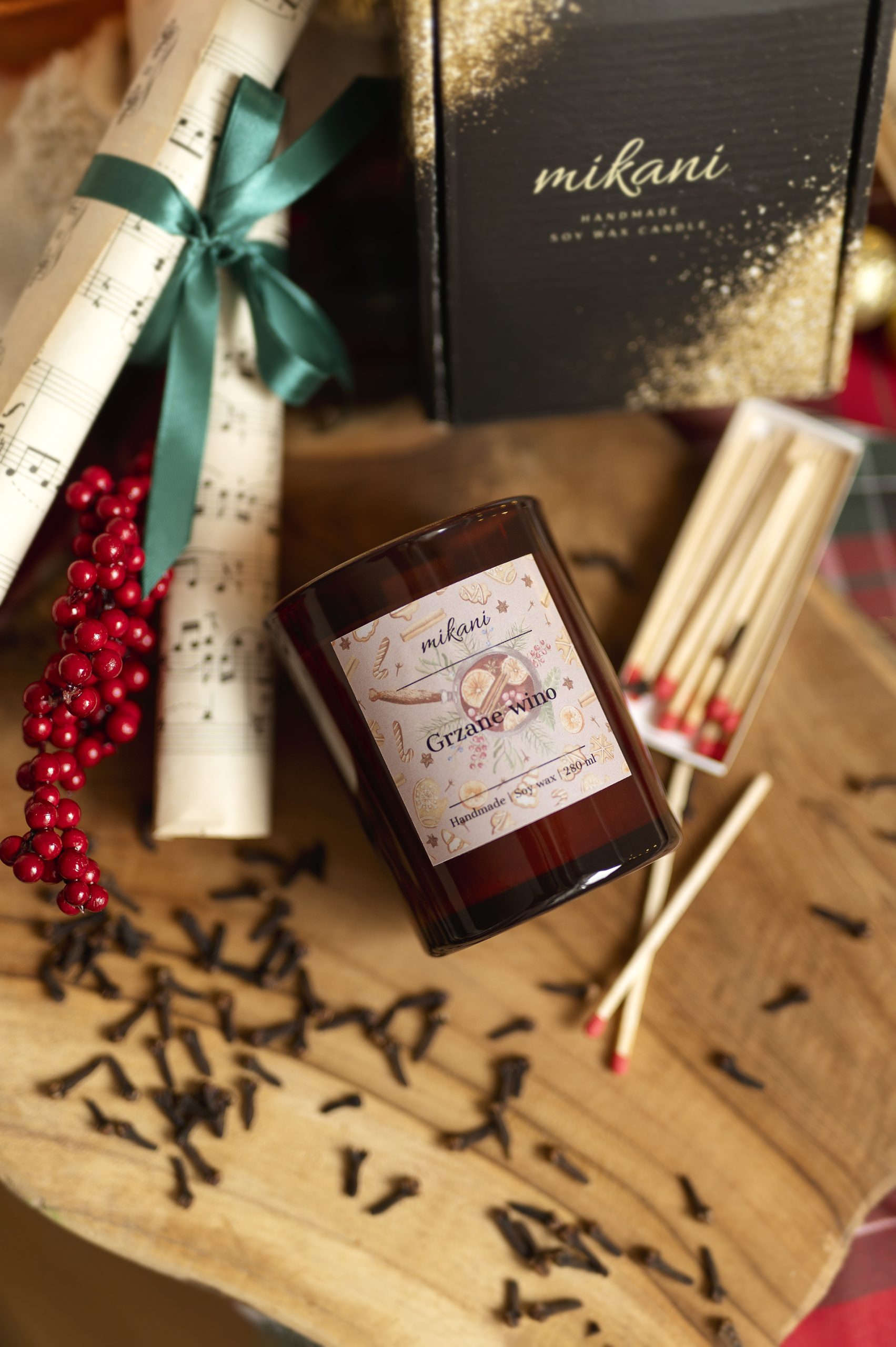 Świeca Sojowa Grzane Wino 2 Świeca Sojowa Grzane Wino – świeca sojowa zapachowa z drewnianym knotem | Mikani Candles